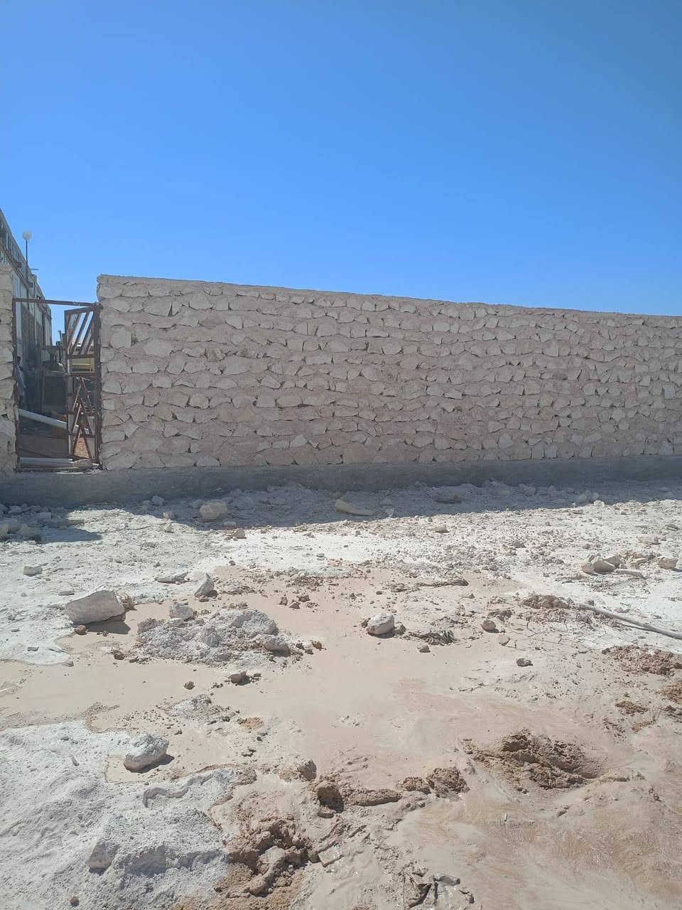 جزء من عملي بناء حجر درجة اولى لكافة أنواع بناء الحجر بأسعار تنافسية ومناسبة للاستفسار الاتصال بالرقم *********** أو مراسلت الصفحه

