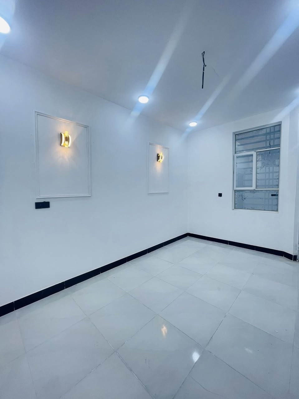 سلام 🙋‍♂️
#دار_مساحه_١٠٠_م

طابو زراعي سند ٢٥ صرف

النجف #ملحق ميسان خلف سكله الكرعاوي 
السعر ٤٦ مع المجال 
بناء ممتاز 
بناء ممتاز 

درجه اولى ) 
 ***********
