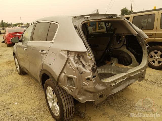 سبورتج ٢٠١٩ امريكي حادثها سرقة قبغ الصندوك الخلقي كما موضحة بالصور يعني مابيها ضربة السيارة مكفولة من كلشي حتى الدعاميات بلادية ماشية 81 ميل السعر 160
‏بيها مجال الاتصال***********
