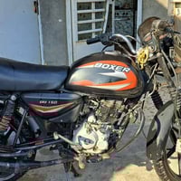 دراجه بوكسر للبيع 800 وبيها مجال 07851158210