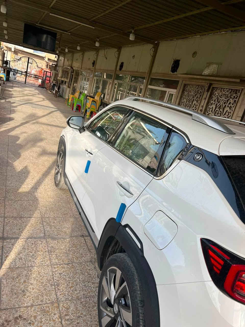 cs35 plus للبيع شانجان
رقم بغداد حرة تحويل مباشر الرقم الجديد
ضمان شركة البخيت موديل ٢٠٢٣
السياره ماشية تقريبا ٤٣ الف كيلو متر
المواصفات
محرك ١٤٠٠ تيربو
وضعية قيادة رياضية
مثبت سرعة ( كروز كونترول)
ABS مكابح
بصمة وتشغيل عن بعد
نظام للمساعدة اثناء النزول على منحدر HDS
قفل السيارة يفتح اوتوماتيكيا عند الاصطدام
حساسات خلفية عدد 3
نظام لتتبع ضعط الهواء في الاطارات تشغيل عن بعد
قفل مركزي + مفتاح ذكي + تحكم بالمقود فتحات خلفية للتبريد
LCD 7 inch شاشة العدادات
مرايا جانبيه قلابه وتعدل كهربائيآ ومدفئة
بانوراما
كاميرا خلفية 360 درجة
تحذير وتوقف تلقائي عند وجود سيارة مع توقف ذاتي قبل الاسطدام
اضواء اماميه واضواء خلفيه LED
كشنات جلد طبيعي
السعر ١٢٥ ورقه وبي مجال
مكان السيارة / بغداد***********
