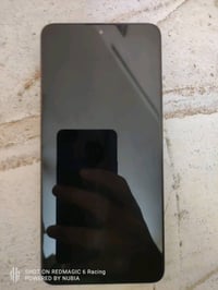 بوكو اكس ٧ برو • بطاريه ٩٦٪ • كفاله عامه