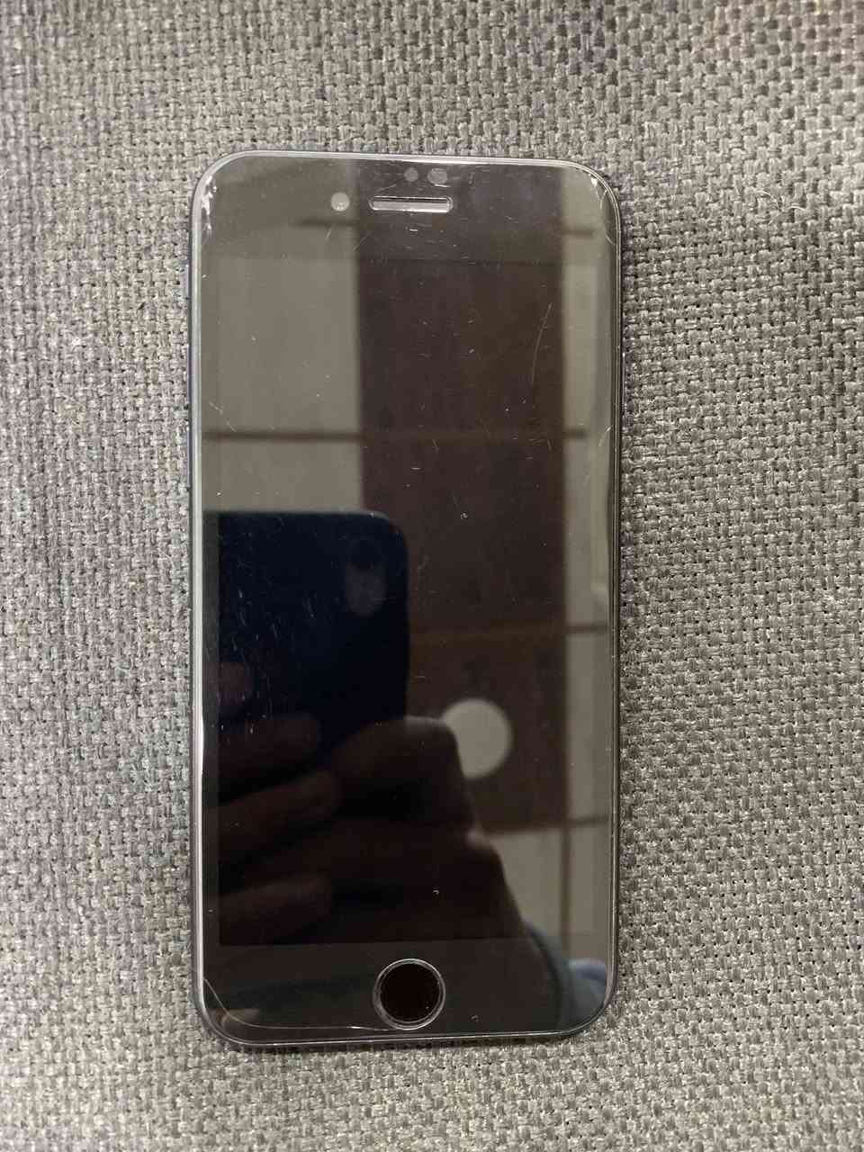 سلام عليكم متاح ايفون SE2020 جهاز ما مفتوح بطاريه 82 ذاكره 64 محدث IOS.26 نموذج M جهاز معروف نظافه كدام العين (ملاحظه الزكه مفطوره فقط الزكه مو شاشه ولا كلاس) جهاز شرط سعر130 وبي مجال للطيبين مكاني موصل ايسر ***********
