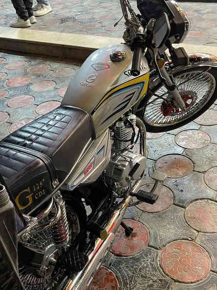 السلام عليكم شباب دراجة سولنك 5نمر  2025 دراجة ما ماشية هوااي صار شهرين نازلة رمبة وما بيهة ايشي نقص كلشي شغال هورن اشاير عداد سرعة حتة حساس البريك يشتغل كهربائيات كاملة والدهن كل اسبوع اديرلهة ميكي مولي وبانزين محسن وعادي اخبطلهة السعر 800 وبيها مجال ويرهم مراوس حتلو كلك للاستفسار ***********
