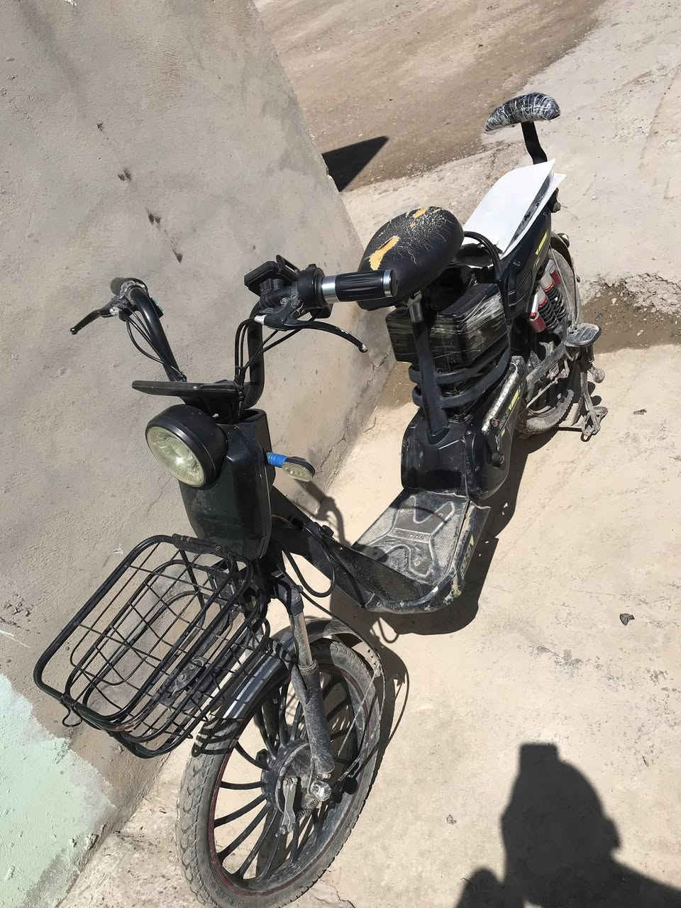 بايسكل شحن للبيع
موديل ٢٠٢٤

بطاريات نص عمر بس يمشي ١٠ كيلو هيج

تايرات مابيهن شي 

سلة بي 

هورن كلوب 

بس اشاير مكسرة 

كفرات زينة هم بيهن كسور 

نشرة بي 

الشاشة شغالة بس كيلو متر يشتغل بس ميعد

شوفا. بل منشور ً واتصل رجاءً اقرا منشور عدل 

مكاني ديالى قرب مجسر عبدالله بن علي

 بي واتساب           ***********

مايشتري لايخابر ويراسل 

سعر خاص ماسنجر
واتساب
