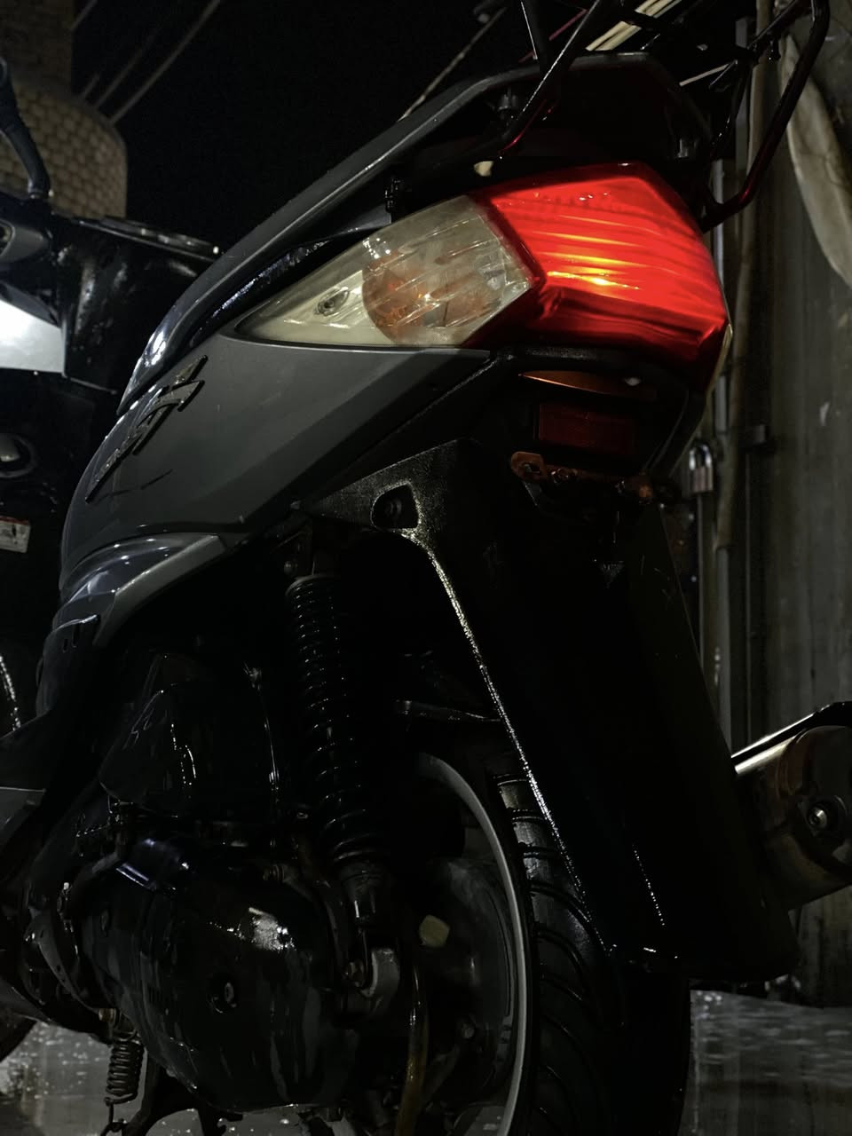 السلام عليكم دراجة سكنس فحل للبيع ما مفتوحة العنوان ناصرية مركز السعر 800 وبيها مجال متواجد رقم ***********
