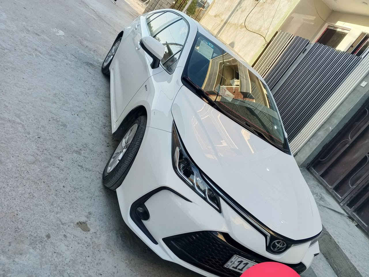 كورلا هايبرد 2025 
مرقم بغداد وجاهز مثبت لوحات وسنويه بسمي تحويل مباشر بسم المشتري داخلة ضمان شركه يعني كير و مكينه و بطاريات اي خلل يصير بيهم الشركه تتحمله 
🛑‼️ السعر 153 💵
عداد المسافه 16 ألف كيلو  فقط
💢مكفوله 💯
المواصفات 🔰فول🔥1/1
بصمة
فتحة سقف
محرك 1800
كشنات جلد اسود بلاد 💯
سايد بريك بصمة
لد امامي خلفي
اوتو هولد
مود درايف
شاشة
كامره دواره
كروز سرعه
تحكم ستيرن
رادار
وبعد بيها مواصفات
📍 العنوان بغداد حي الجهاد
الاتصال ☎️
***********📞
‏
