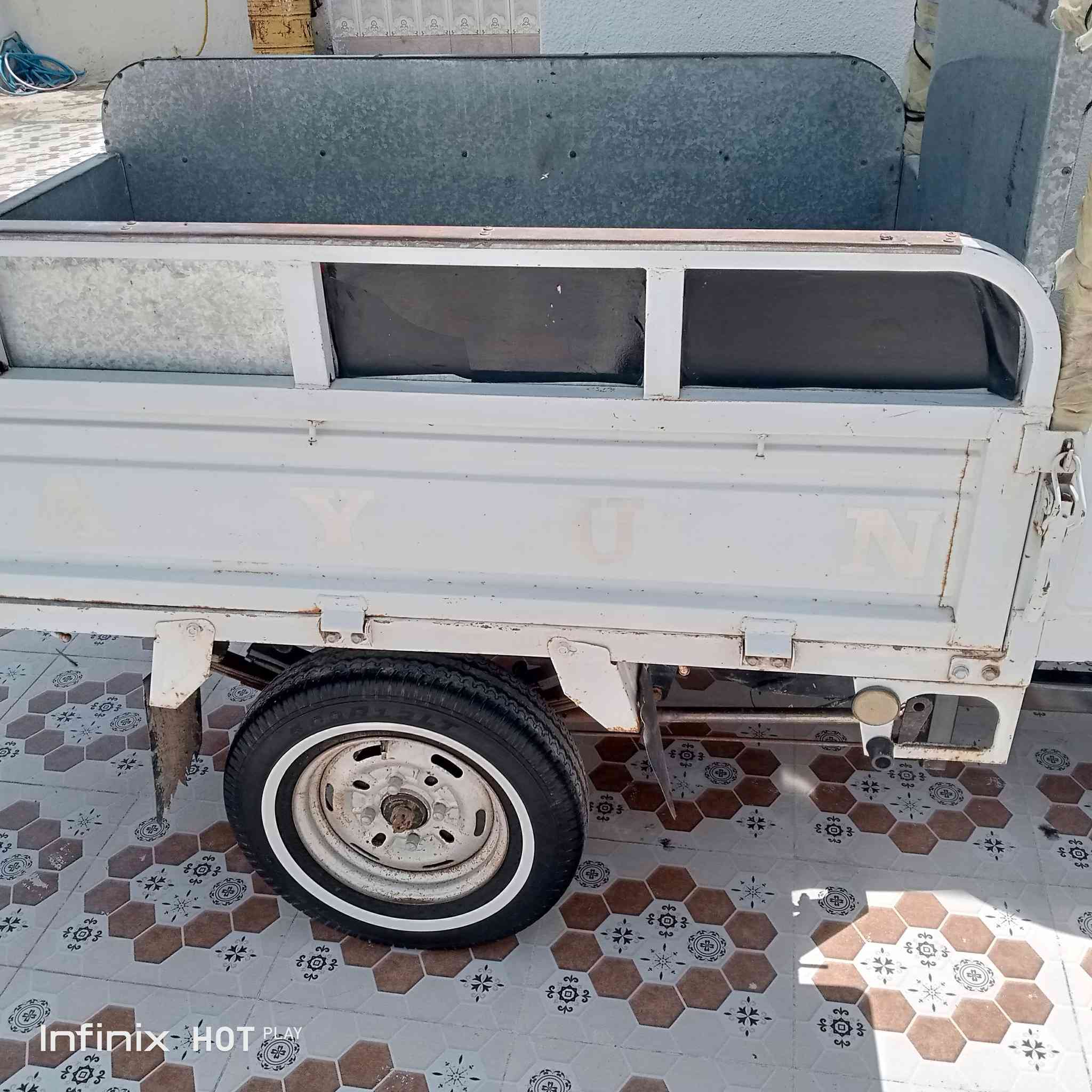 سلام وعليكم ستوته  للبيع موديل 2022  مكينه ما مفتوحه سعر خاص او عله رقم ***********
