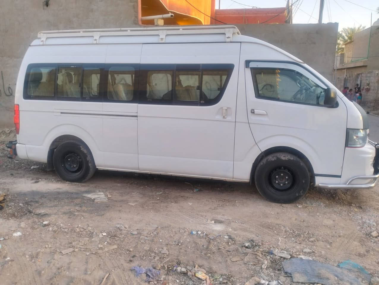 بسم الله الرحمن الرحيم 
سيارة جنبي ٢٠١٤ للبيع فقط 
عارضها 147 ورقة وبيها مجال حك الجية
السيارة باسمنا مصفرة هيئة وغرامات 
السيارة خير من الله بوجهك للشارع 
مكان السيارة بغداد بوب الشام 
تخم تاير گير اكسل كلة كفالة 
دوشمة جديدة مابيها اي نقص وباقي التفاصيل ذاكرهن بل فديو بيها ملاحضات بسيطة 
للاستفسار الاتصال ‭٠٧٧٠ ٠٦٩ ٥٠٩٨‬
