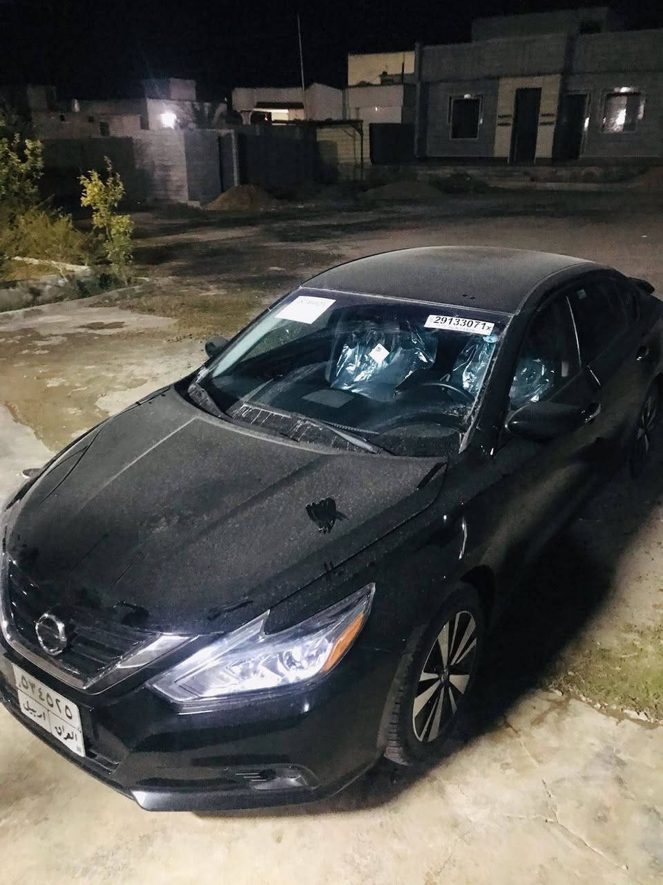 السلام عليكم ورحمة الله وبركاته نيسان التيما موديل 17رقم أربيل ضرر ٣قطع بدون دواخل كير ومحرك شرط صدر جديد كهربائيات كله شغاله شرط تحويل والوكاله السعر 115وبيه مجال تصال عل رقم *********** او خاص
