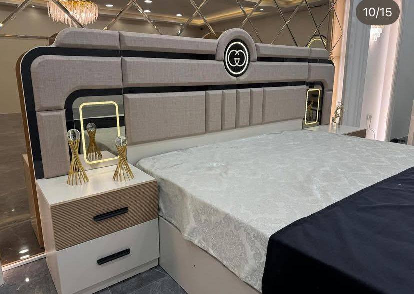 تم تفريغ موديل  سيرو 
متكون من 10 قطع 
كنتور مع الملحق 3 امتار و40سم 
سرير مخزن 
شازلون مخزن 
كومدي أناره 
ميز تواليت أناره 
مراية 
طابورية 
سكك 3مراحل 
برغي مع چوي حديد 
ظهر بلوك 
***********
