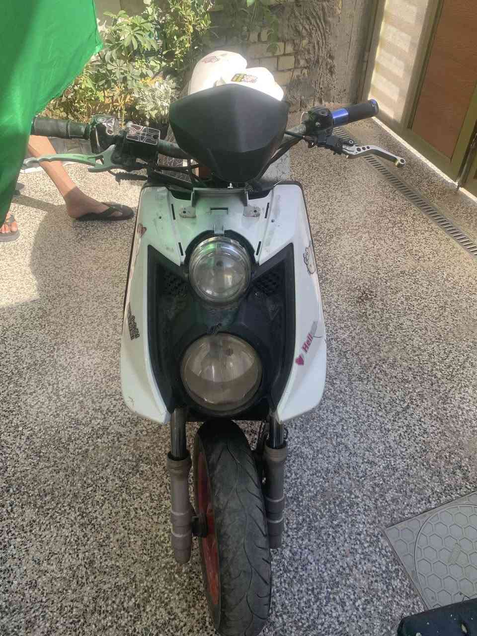 سكنس جبلي بوشه ٥٨ الدراجه شغاله بس أبيع كوم حديد الدراجه كامله اي نقص ما بيها السعر ٣٠٠ وبيها مجال بسيط المكان الشعب سوق ال ٤٠٠٠
***********
