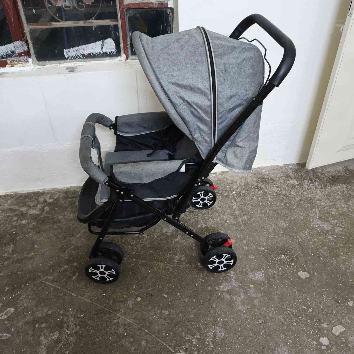 عربانة اطفال45 كاروك هزاز كهرباء وشحن شغال مستخدمات شي قليل 25
***********
