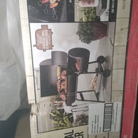 منقله حجم وسط المنقله حديد وحلوة جدآ في الواقع تحتوي على منقلتين واحدة...