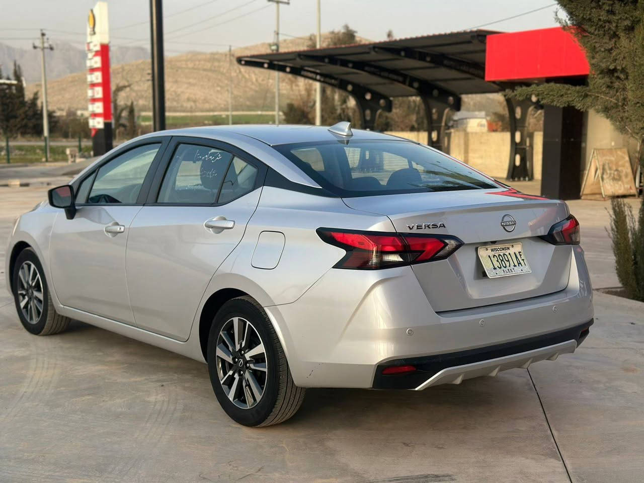 نیسان فێرسا 2025 SV 
نرخی تەنها 110 گەڵا 
*********** vaibar watsap 
موسەفات تۆماتیک بەسمەو راداری پێش دواوە تەنیشتەکانی 
بۆنیت و جەمەلەخ بۆیاخ 
25 هەزار رۆیشتوە کەنەدیە رەقەم شانسی نادا 
کاتی نەشکاوە سێ مانگی لەگەڵە 
نرخی تەنها 110 گەڵا 
*********** رانية, السليمانية
