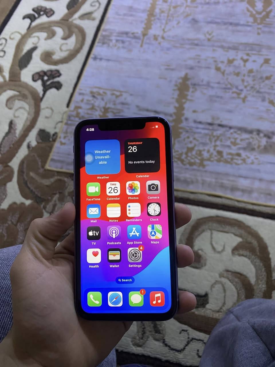 11عادي  (سيم عاطل )
ذاكره 64
بطاريه 100
مبدل شاشه 
كامرات طبع تخبل 
سعره 120 
خاص او اتصل 
***********
