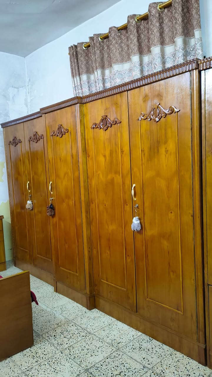 للبيع غرفه مستعمله شي قليل السعر 600 بيها مجال  ***********
