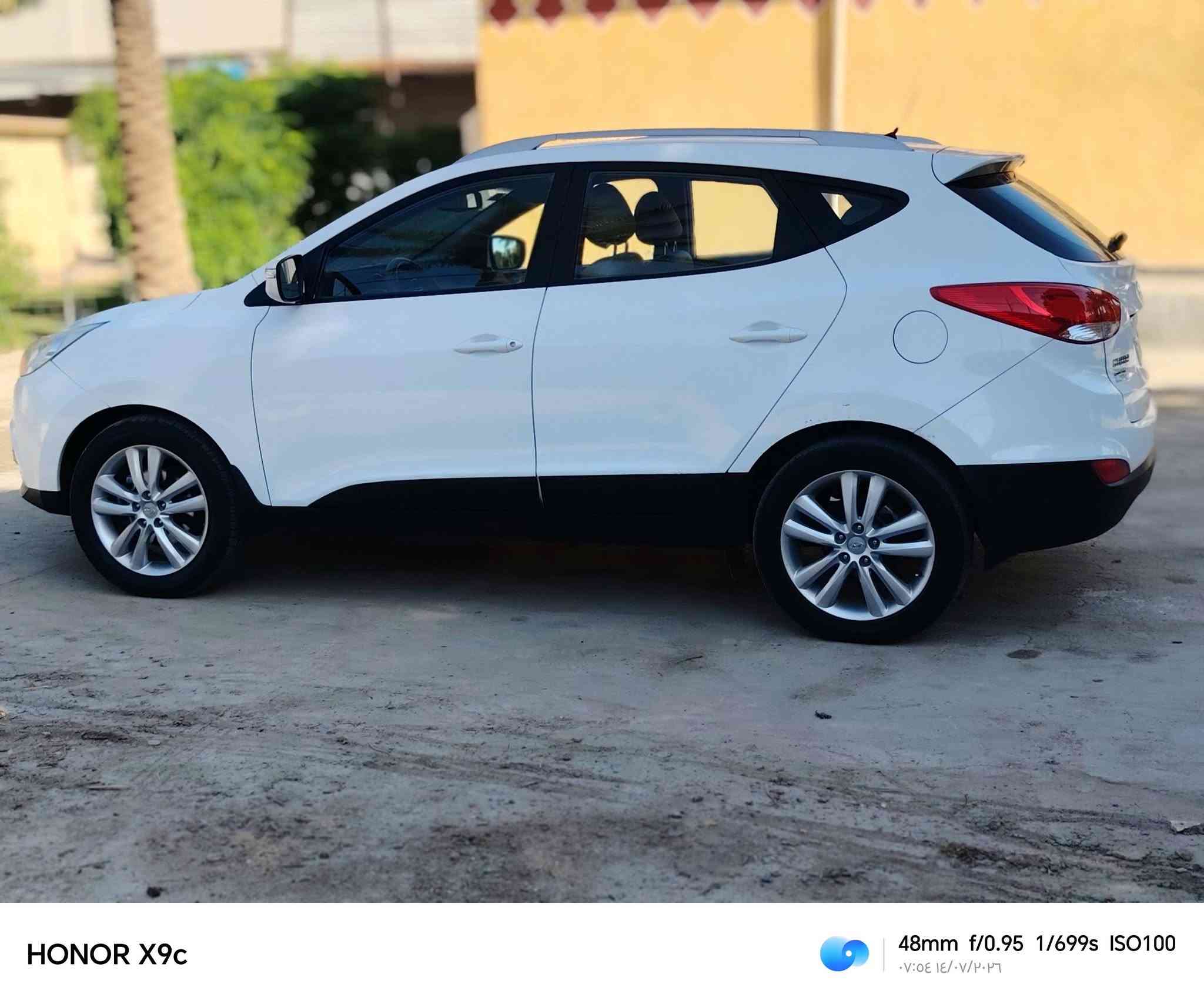 لبيع توسان موديل 2014
سياره مكفوله ما عاده بارد باب الايسر
السعر 135
موقع بغداد ابي غريب
هاتف ***********
