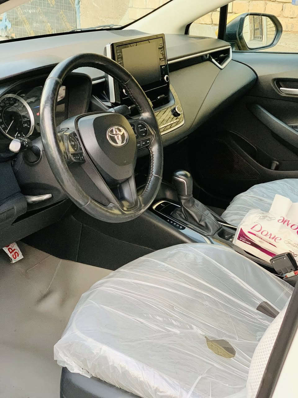 السلام عليكم شباب للبيع كورلا 2020  xle السيارة فول الفول فتحة تحكم ستيرن تدفئة ستيرن تدفئة كشنات  بصمة تشغيل بصمة أبواب مثبت سرعة دوشمة عام حادث قبق جنطة وجاملغً بدون تبديل بدون إرباك ليبل واحد رقم دولي 
السعر 155 للاستفسار ***********
