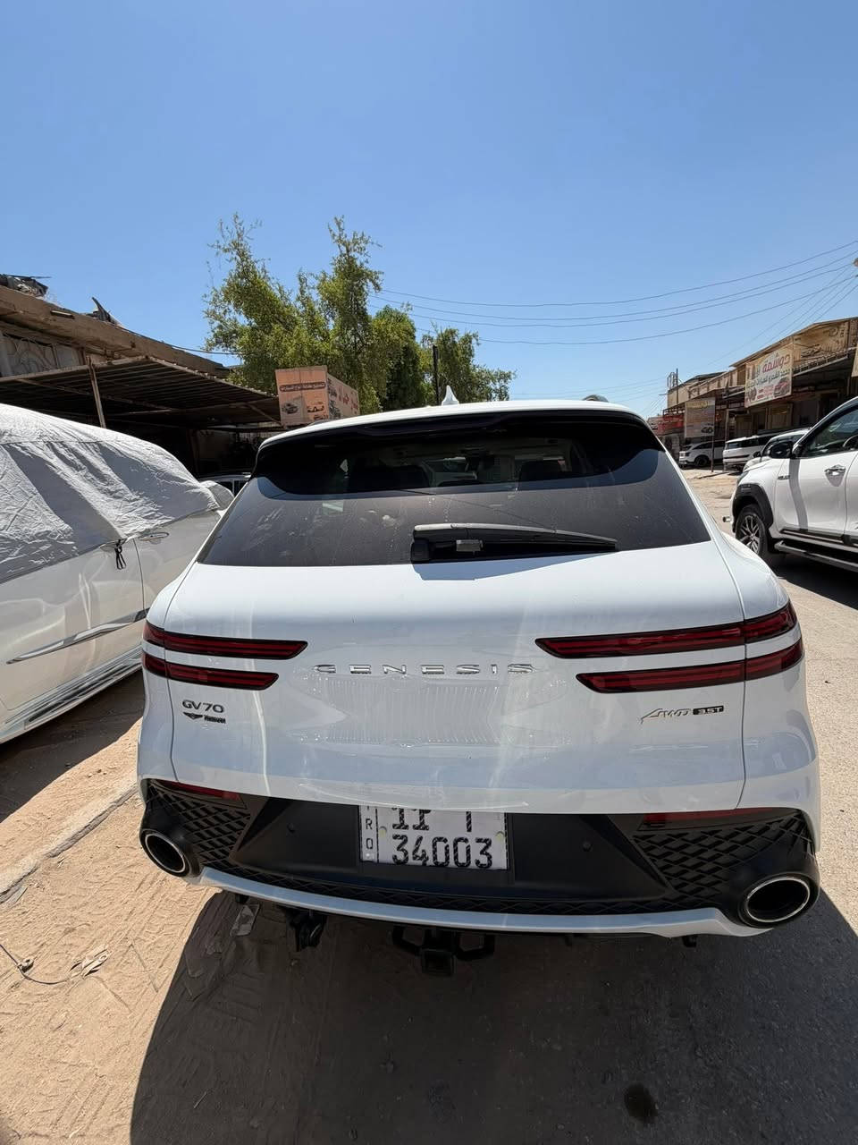 السلام عليكم للبيع جنسس GV70 ستة سلندر 3500 توين تيربو فول مواصفات 2024حادث موضح بلصور السيارة موجودة في كربلاء بسعر مناسب جدا الاتصال ***********
