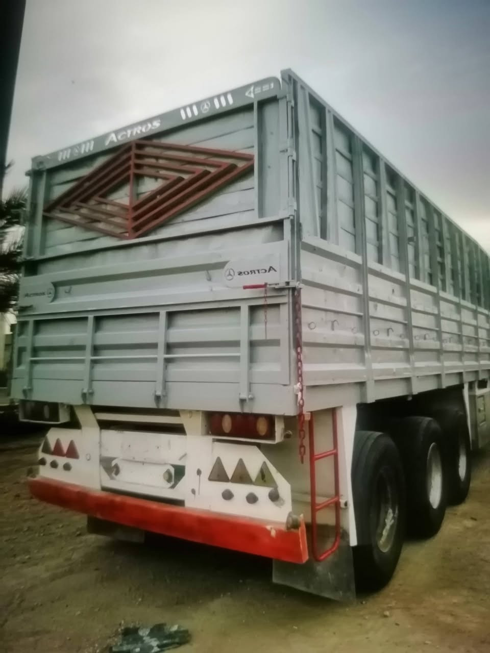 السلام عليكم للبيع بسبب الوعود الكاذبه عربه جاهزه للشقل اتصل صاحبهاا/***********
