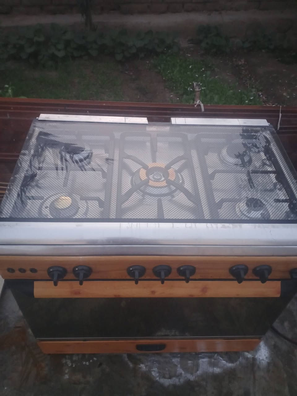 سلام عليكم 
للبيع طباخ مصري  شغال على فصح
للتواصل فقط على رقم الهاتف
***********
