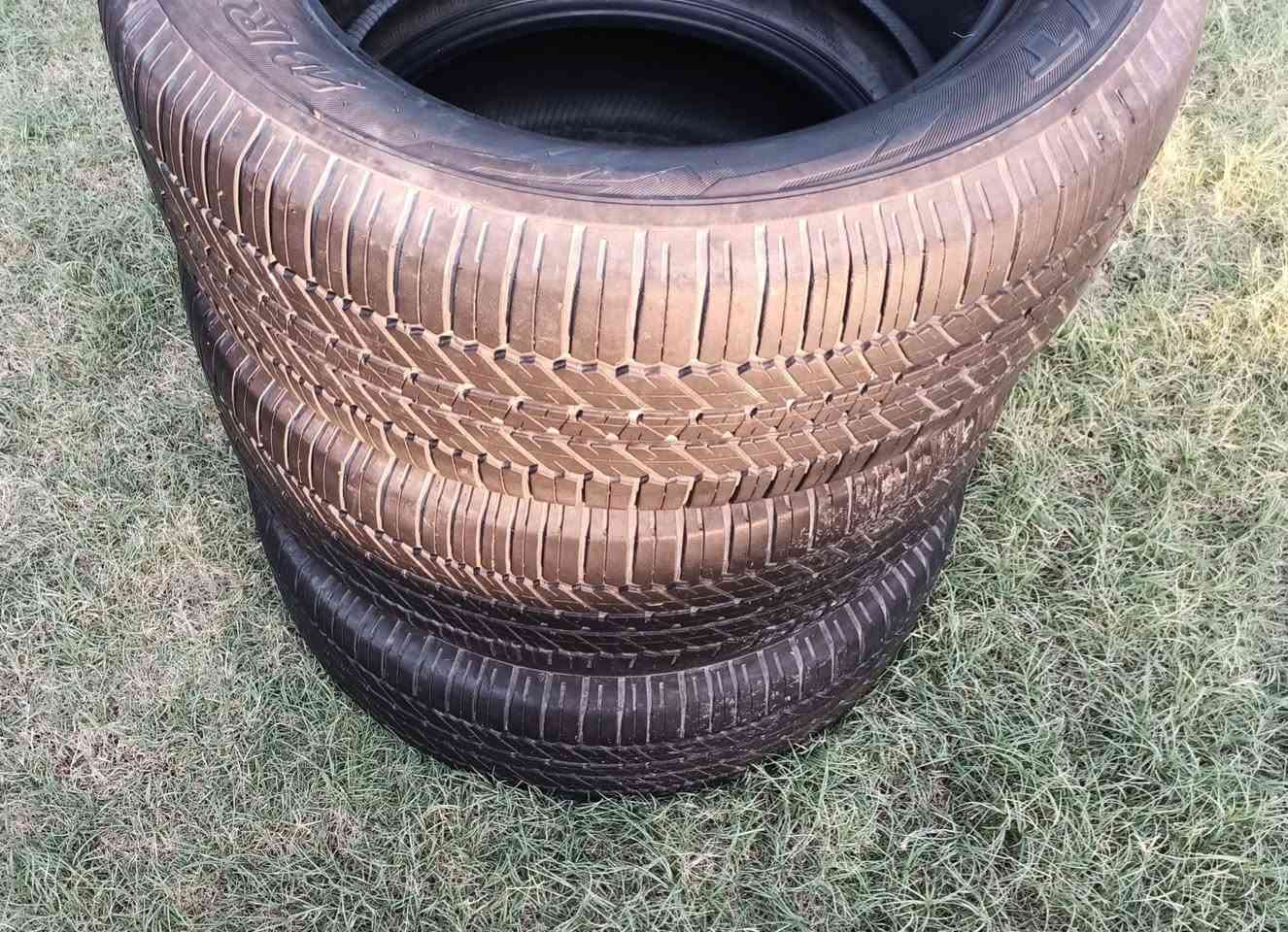 سلام عليكم
من رخصة الادمن
تايرات بريجستون للبيع 
حجم 265/55/19 
نص عمر 
مكان واسط


**إذا كنت صاحب هذا الإعلان وتريد حذفه لأي سبب، رجاءا أرسل رسالة إلى الدعم الفني**