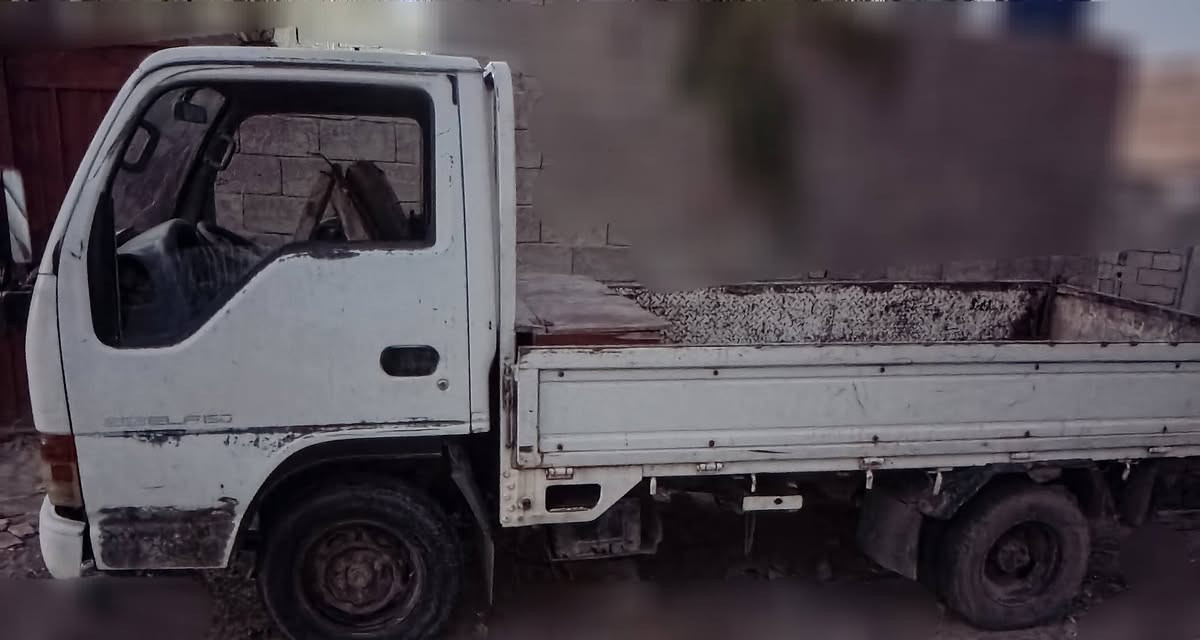 ازوزه للبيع الموقع ميسان العماره
سياره جاهزه كير ومكينه وكسن 
شاصي مكفولات السنويه ساقطه 
للتواصل والاستفسار الاتصال ***********
