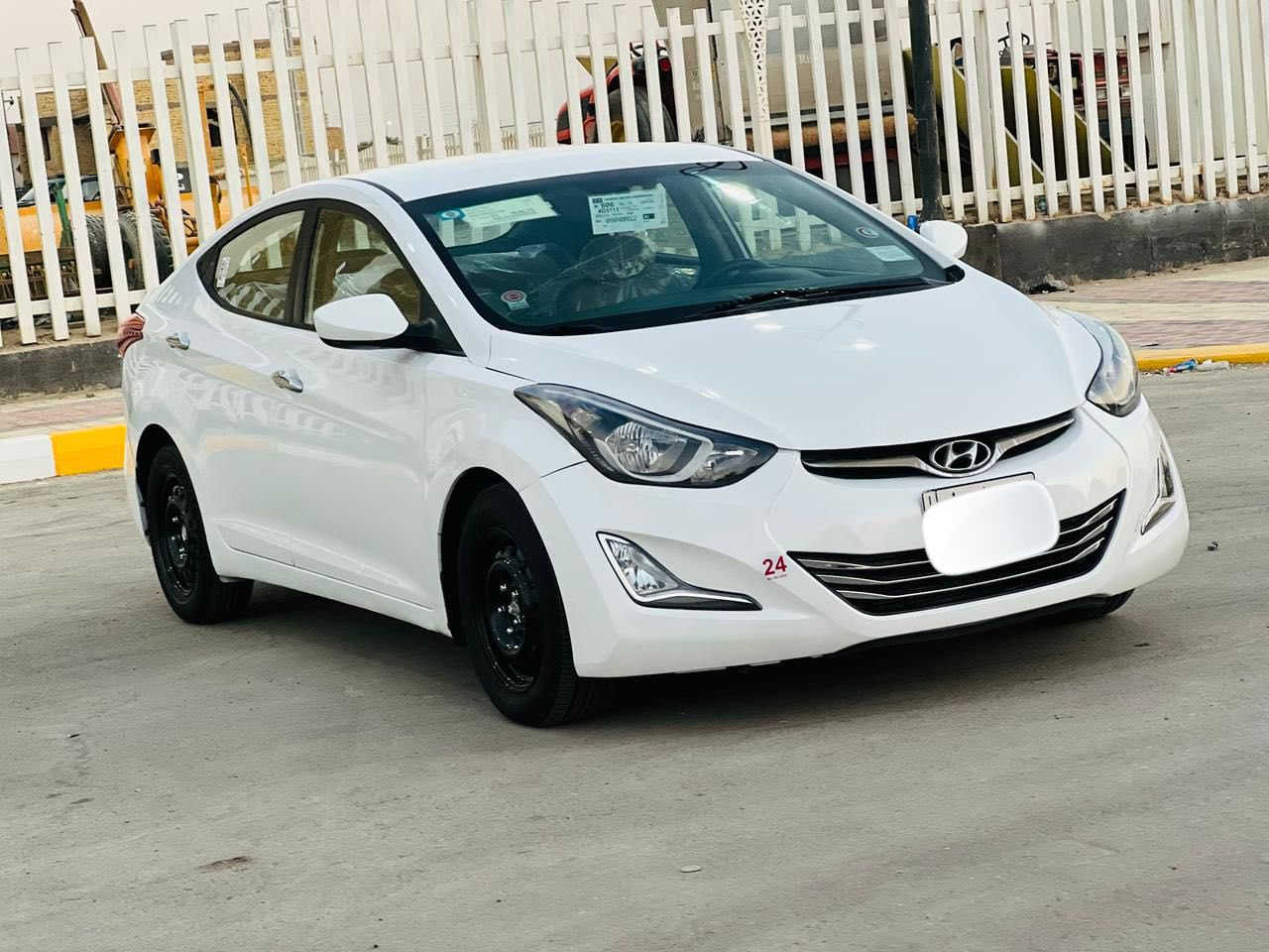 الانترا 2016 حره كربلاء مشروع وطني  تحويل مباشر بسمي سنويه جديده وارد امريكي حادثها بنيد مبدل ومقدمه الجاملغ رش صبغ  فقط سياره جديده وجاهزه محرك كير حداديه تبريد طخم تاير كله جديد لايت عالي ناصي تحكم استيرن ايكو داخل بيجي 
حجم المحرك ٢٠٠٠ دوش ماشيه ١٥٠ مكاني ناصريه الاتصال. *********** 
السعر 115  وبيه مجال
