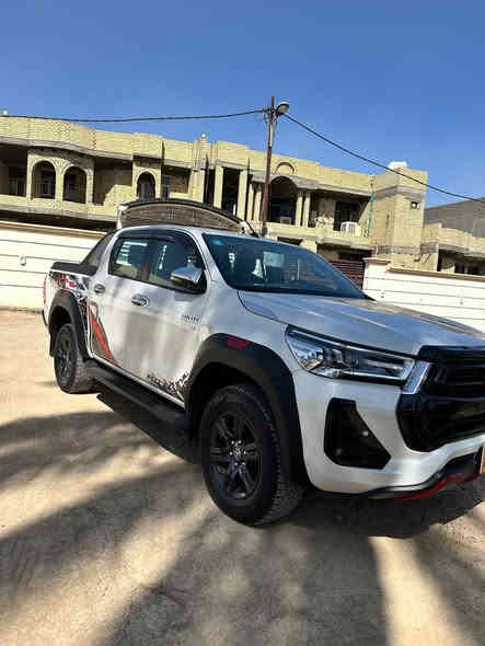 هايلوكس للبيع موديل 2024 ساز  سته سلندر V6
رقم بغداد الجديد
ماشي ١٢ الف بعدها زيرو ام للظمأن 
الون صدفي 
مكفوله كفاله عامه 
فول مواصفات 
تبريد تدفئه كشنات 
حساس امامي خلفي 
گلوب بنيد 
شاحن وايرلس
مثبت سرعه
جگات بنيد
كروز سرعه 
مانع انزلاق 
كأمره خلفيه 
شاشه كبيره
كير اوتماتيك 
ومعروفه مواصفات ساز فول
العنوان بغداد ناحية الرشيد 
***********
