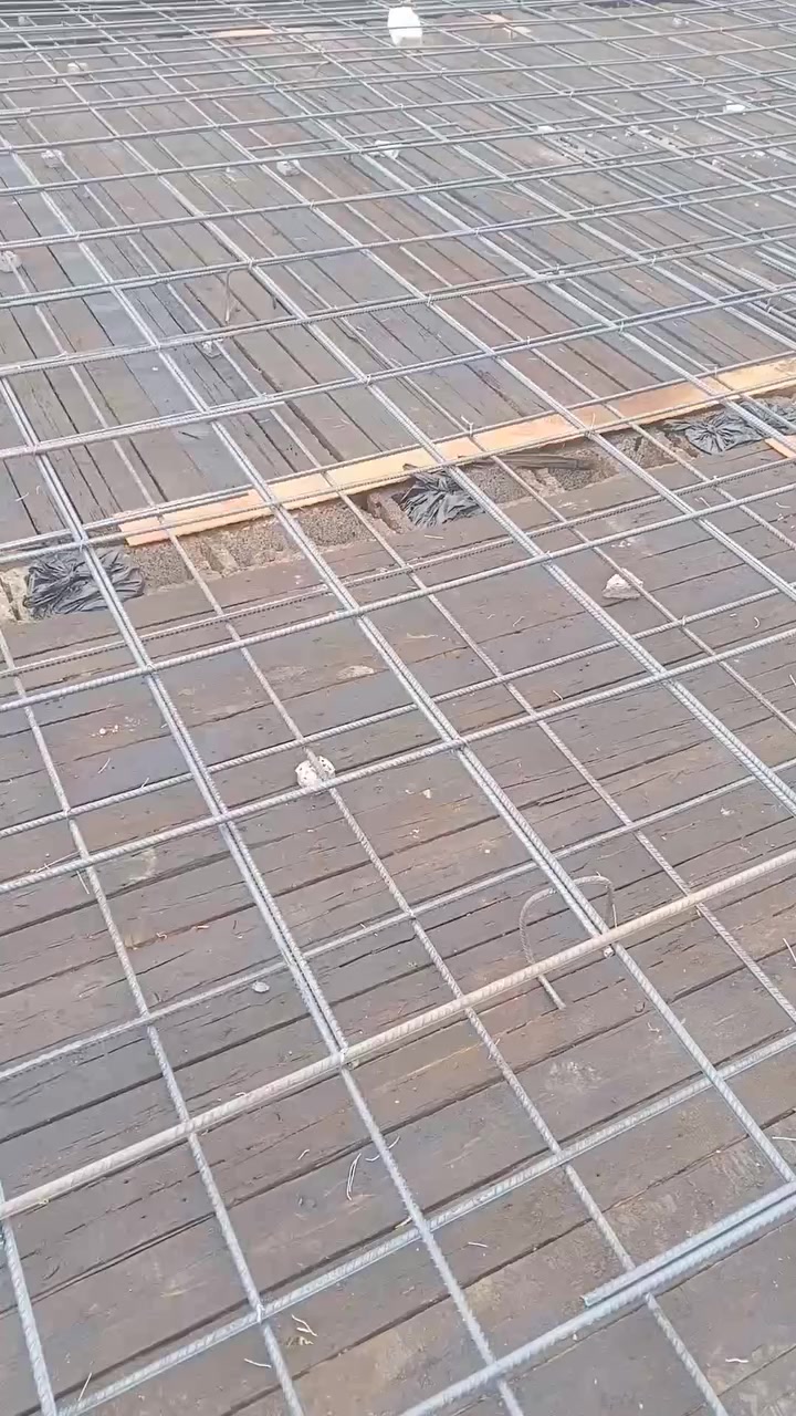 شركه بسم الله
100متر اهيكلهه 20مليون معه تسيس مجاري ومي وكهرباء كل هذا20مليون نتصل. ***********
اساس يكون شرط شيش نوع ماس
إسمنت نوع ماس 
بلوك نوع كلب 
طابوك .يختلف بسعر
رمل حصو  مغسول 
يعني المواد البناء درجه اولى.. بلوك شغل بس مع ضمنات للطرفين.. ملاحظه  نتعامل  اقساط .

*********** ***********
