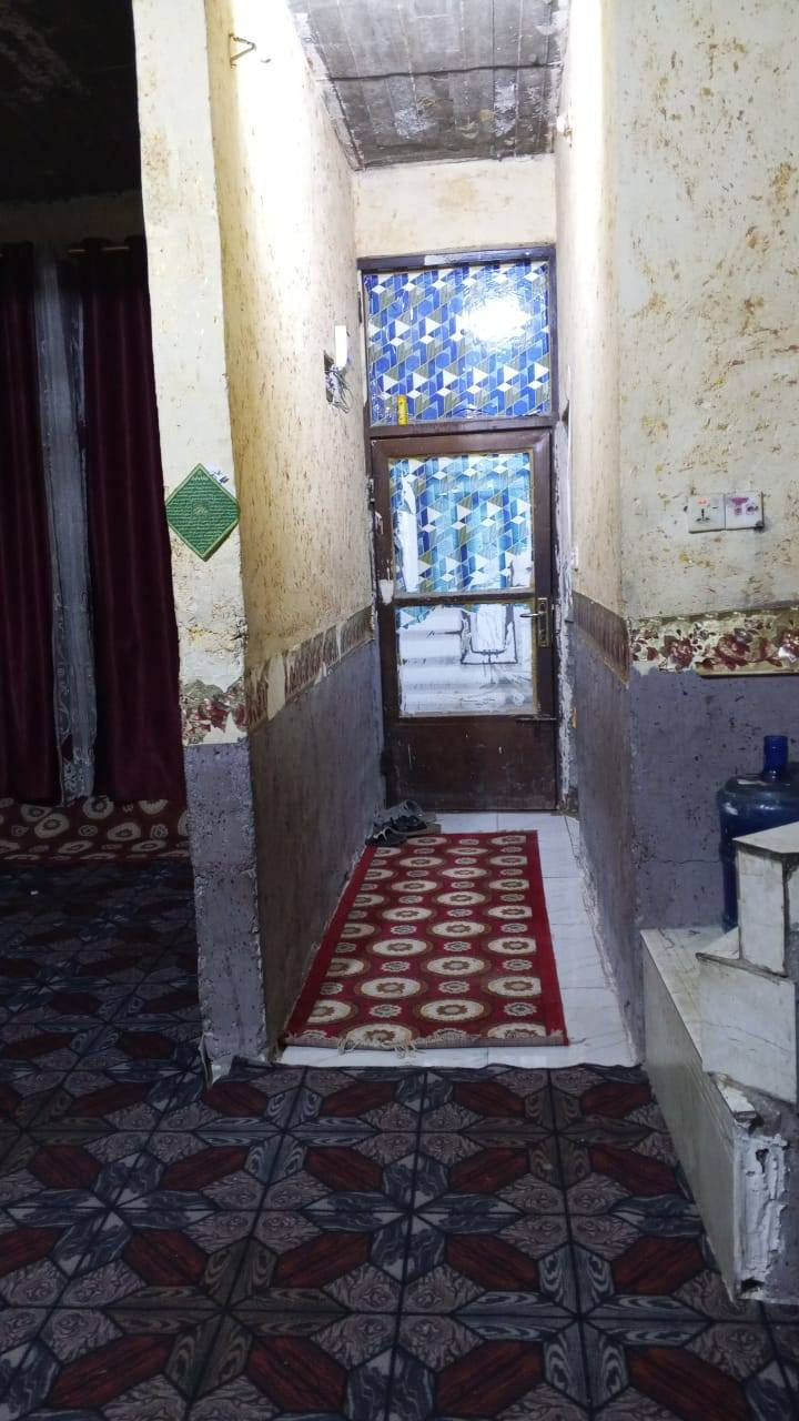 بيت لبيع مساحته 50امتر طابق ونص الشبانات البزل الثالث قرب مدرسه الايتام سعر 22مليون قفل 
***********
