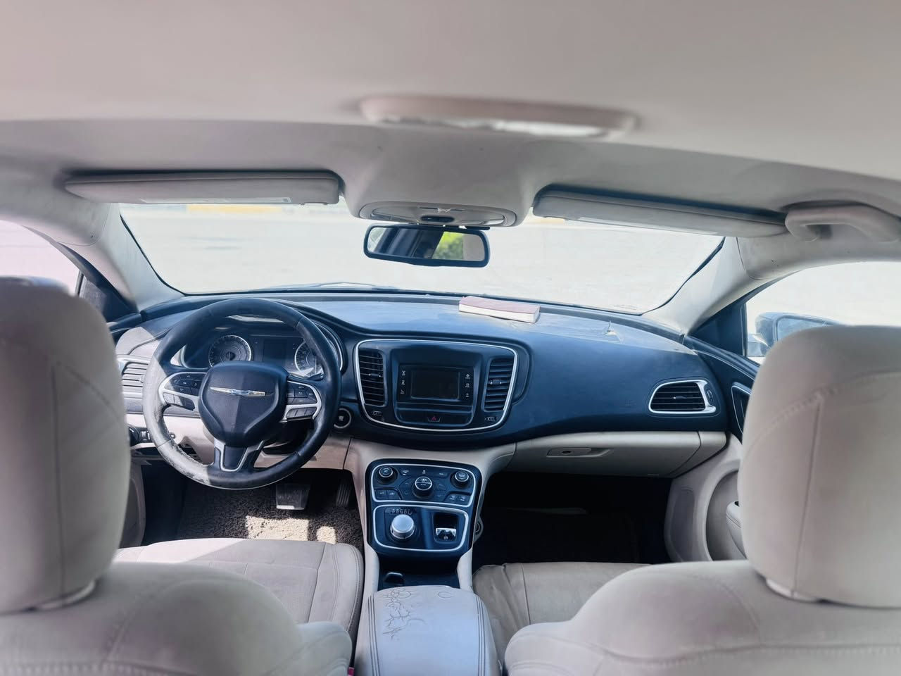 السلام عليكم

كلايزلر C200

2015

اسود رقم بغداد مشروع وطني سنوية لل 2027

المواصفات 

مكينة 2400

تبريد قطعتين 

داخل لونين 

كشن كهرباء

تدفئة كشنات

لايت زنون 

تشغيل عن بعد 

بصمه جهتين

حداديه حديده 

مكينه جديده 

مري قلاب 

كامره خلفيه 

مراوح بلاديه 

السياره كلها بلاديه وبعد بيها هواي مواصفات 

السياره بيهم كم قطعه ابيع صبغ حزام 

مكاني كربلاء السعر (٩٣)

***********
