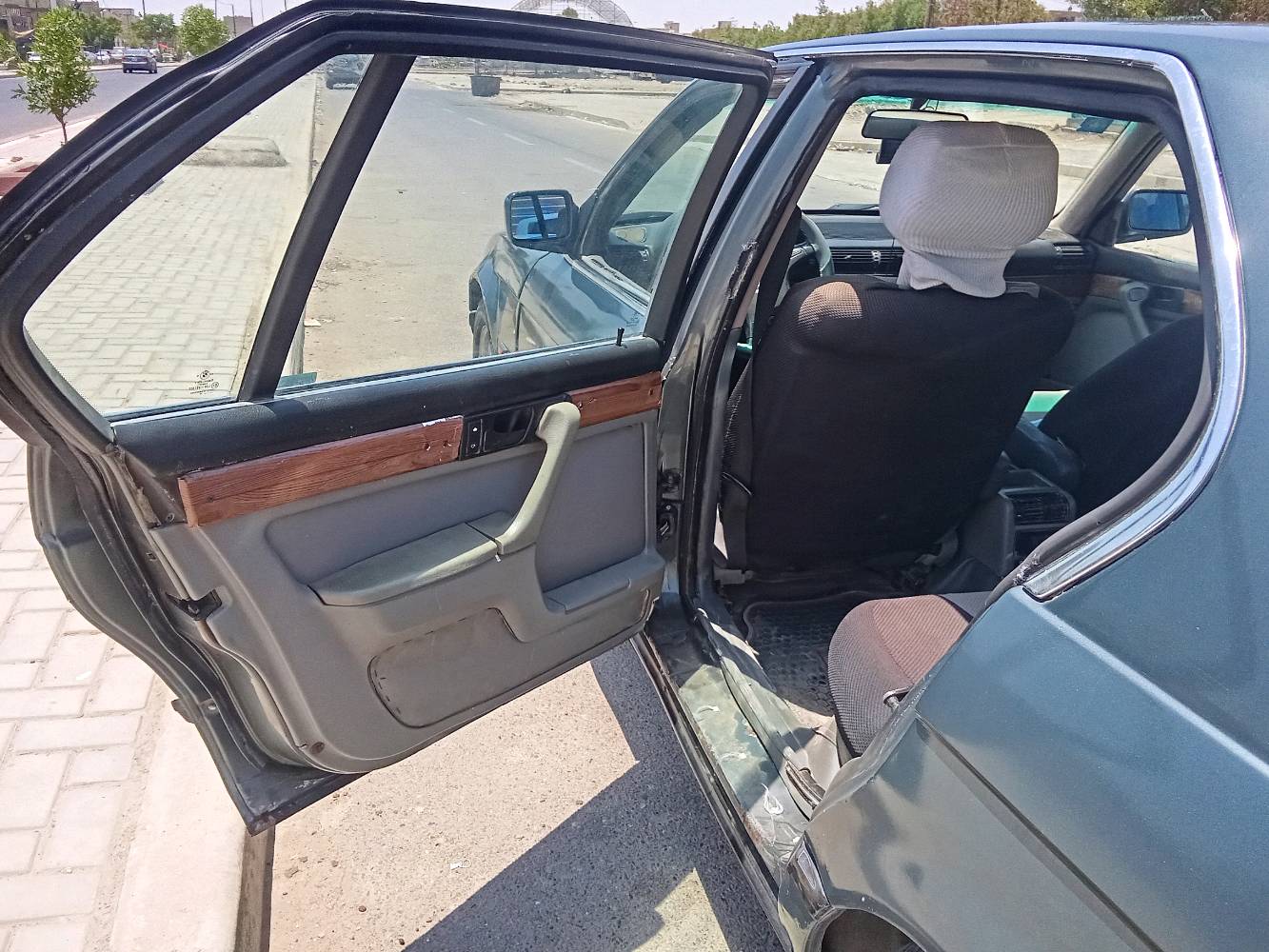 للبيع – BMW 735 موديل 1993
المحرك: جيد 6V
 الكير: جيد
 جميع الكهربائيات شغالة 100%
 داخلية نظيفة ومرتبة
 مسجل شاشة
مصبوغه عام 
 الصدر والدبلات بنسبة 70%
 شيال الكاردن موجود، يحتاج شَدّة فقط
 بيها خياسيات بسيطه
السعر 38
مكاني بغداد
***********