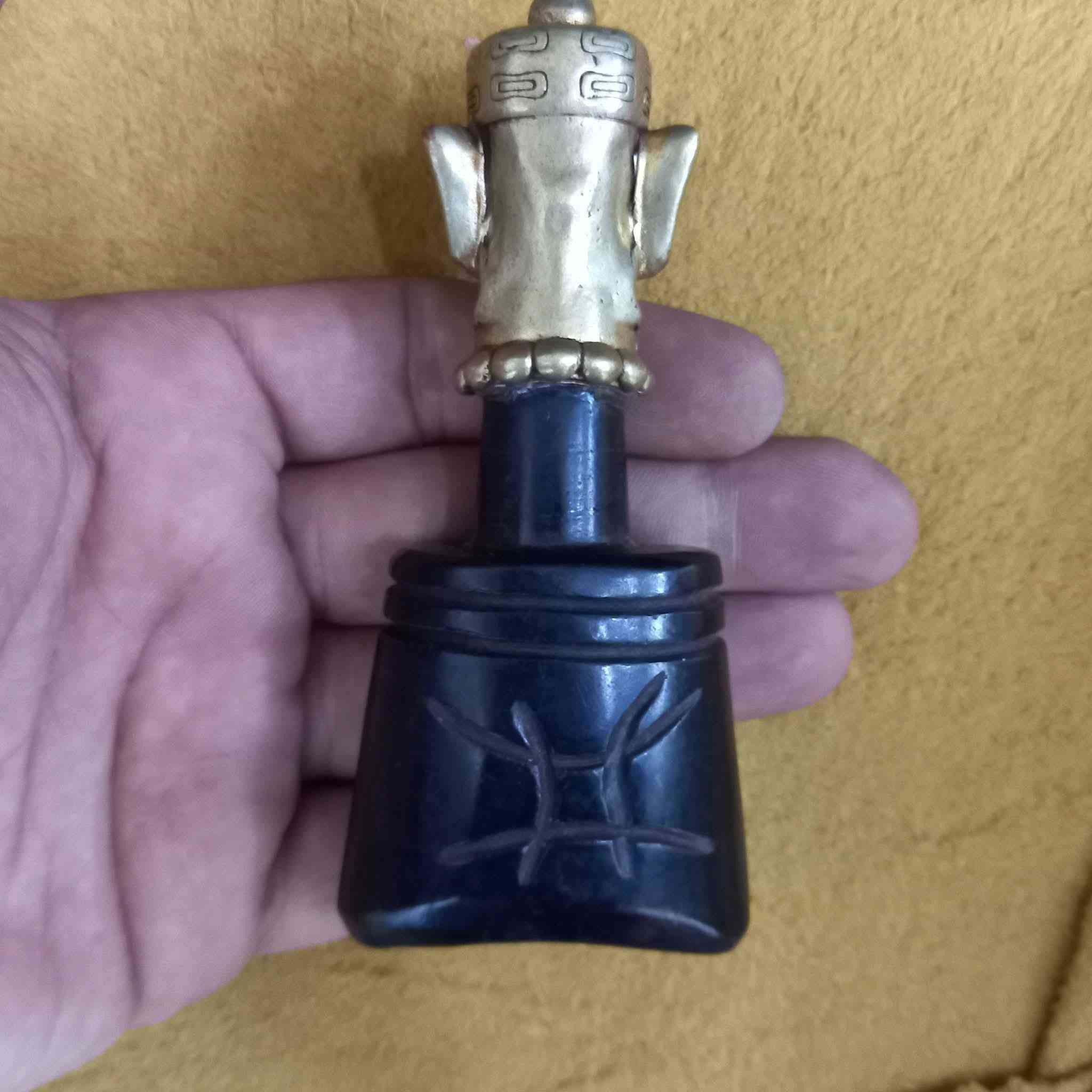 ☎️حجر عباس آباد شرط افغاني الأصلي قطعة قديمة حيل وانتيكا وهاي صورها ووين ما تريدون شوفوها تجذب المغناطيس بقوة وشوفوها بالصور العنوان بغداد أي استفسار أو سؤال واتساب او الاتصال بالرقم يوجد توصيل كافة محافظات العراق
***********
