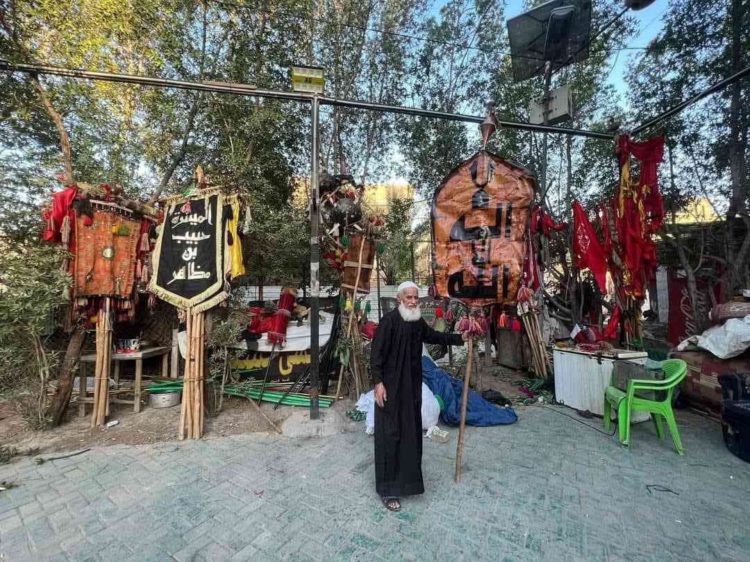 السلام عليكم 
متوفر جميع الرايات 
والبوسترات الحسينيه 
حسب الطلب وشغل درجه اولى 
يتوفر توصيل جميع محافظات 
وباسعار مناسبه اخوكم وخادمكم 
ابو رصا ***********
