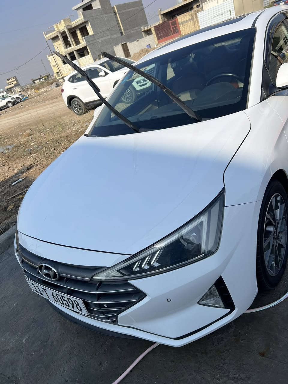 السلام عليكم للبيع النترا موديل ١٩ شكل ال ٢٠ خلجي مفوله السياره بصمه محرك ٢٠٠٠ دوش السعر ١٦٠ وبيه مجال العنوان بغداد ابو غريب ***********
