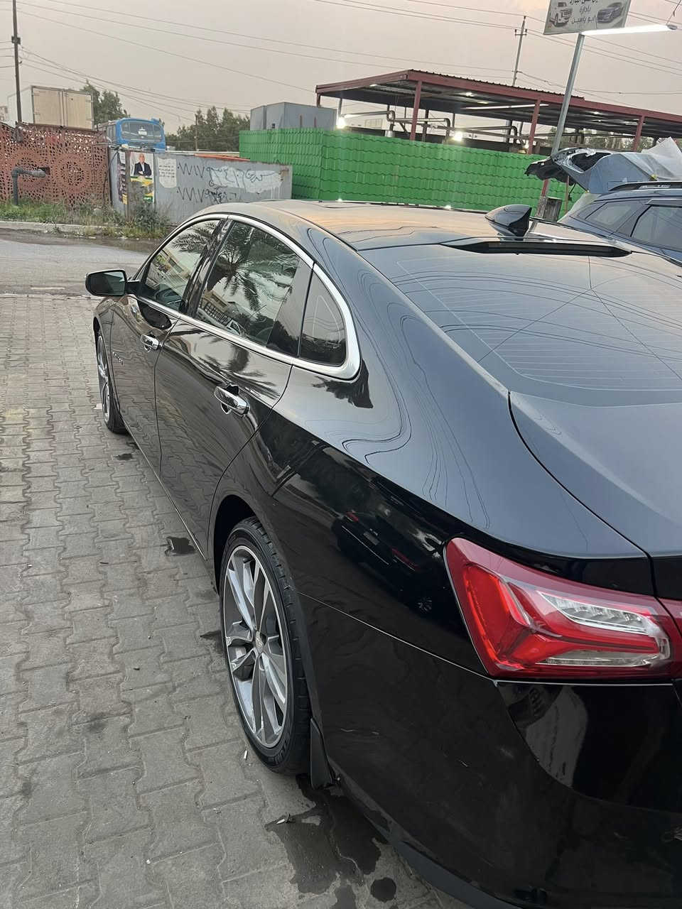 السلام عليكم ماليبو للبيع السياره فول مواصفات  مديل ٢٢ ماشيه ٥٧الف السياره جديده ونظيفه  المحرك تيربو صور الحادث مرفق بل الصور   السياره بغداد بااسمي رقم جديد  السعر ١٤٠وبيهه مجال الرقم ***********
