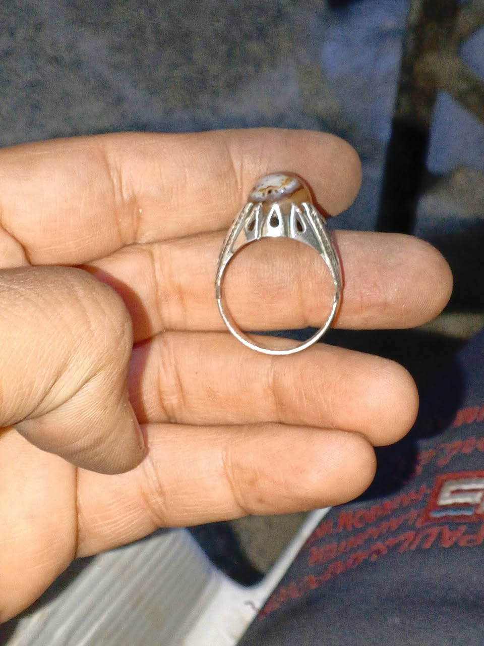 خاتم سليماني عسلي
35
مكاني بغداد شارع حيفا 
يوجد توصيل


**إذا كنت صاحب هذا الإعلان وتريد حذفه لأي سبب، رجاءا أرسل رسالة إلى الدعم الفني**