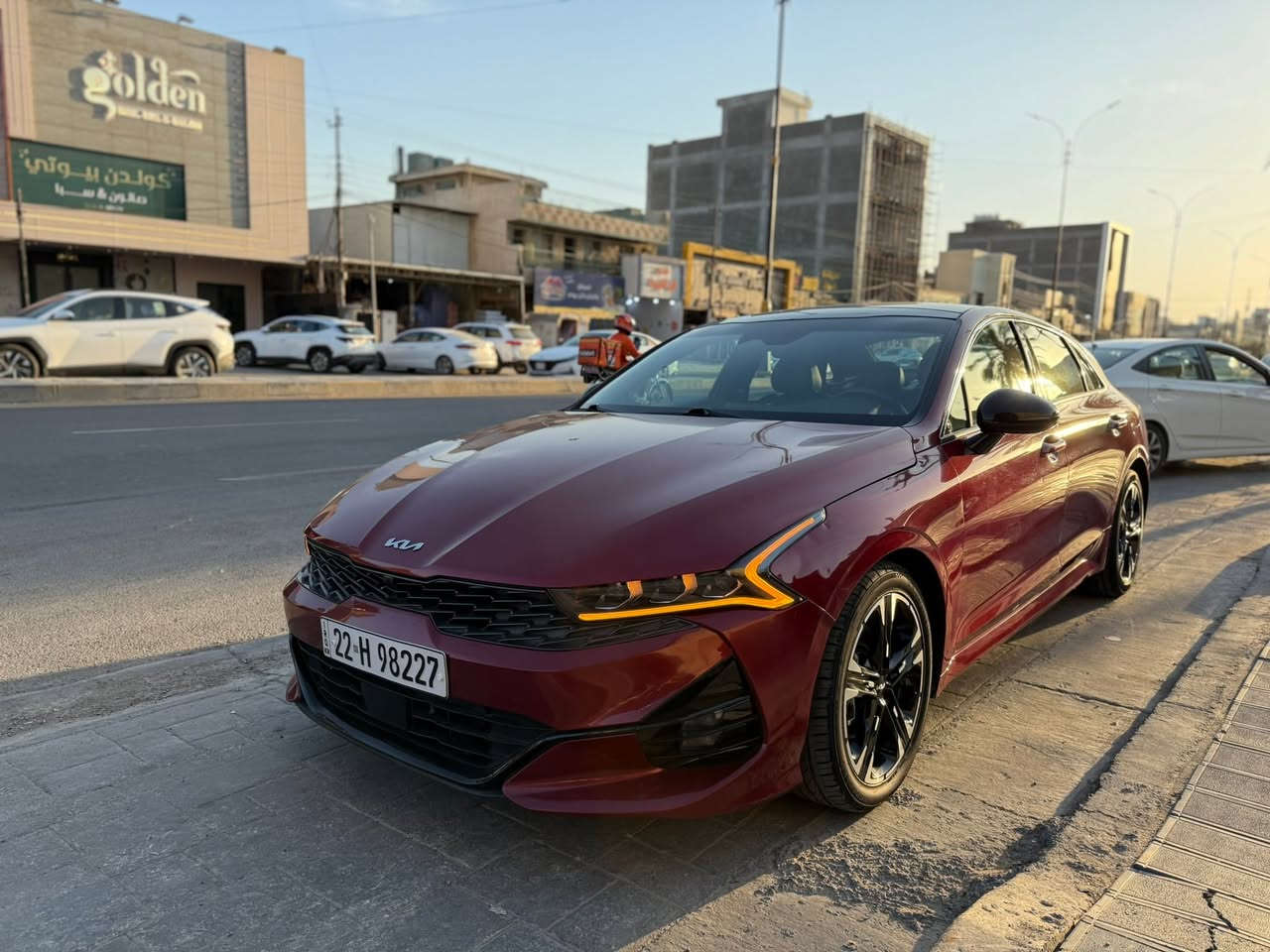 السلام عليكم ورحمة الله
كيا K5 موديل 2022 GT line فور ويل
مكينه 1،600 تيربو ✈️ 
اللون احمر♥️
الممشى 70 الف مايل
السعر 178$ وبيها مجال 
رقم اربيل تريد تحويل او وكالة
فول مواصفات
بنوراما
داخل جلد
تحكمات ستيرن 
رادار امامي وبالمري حساسات خلفي
وباقي مواصفاتها المعروفه
گير مكينه كفاله
حادثها فقط بنيد قطعه وحده 
وهنا نطخت عندي
بالجنطة والجاملغ مصلح بارد فقط ينرادله تكحيل بس مو صبغ موجودة الصور بالمنشور
العنوان: بغداد السيدية
***********
