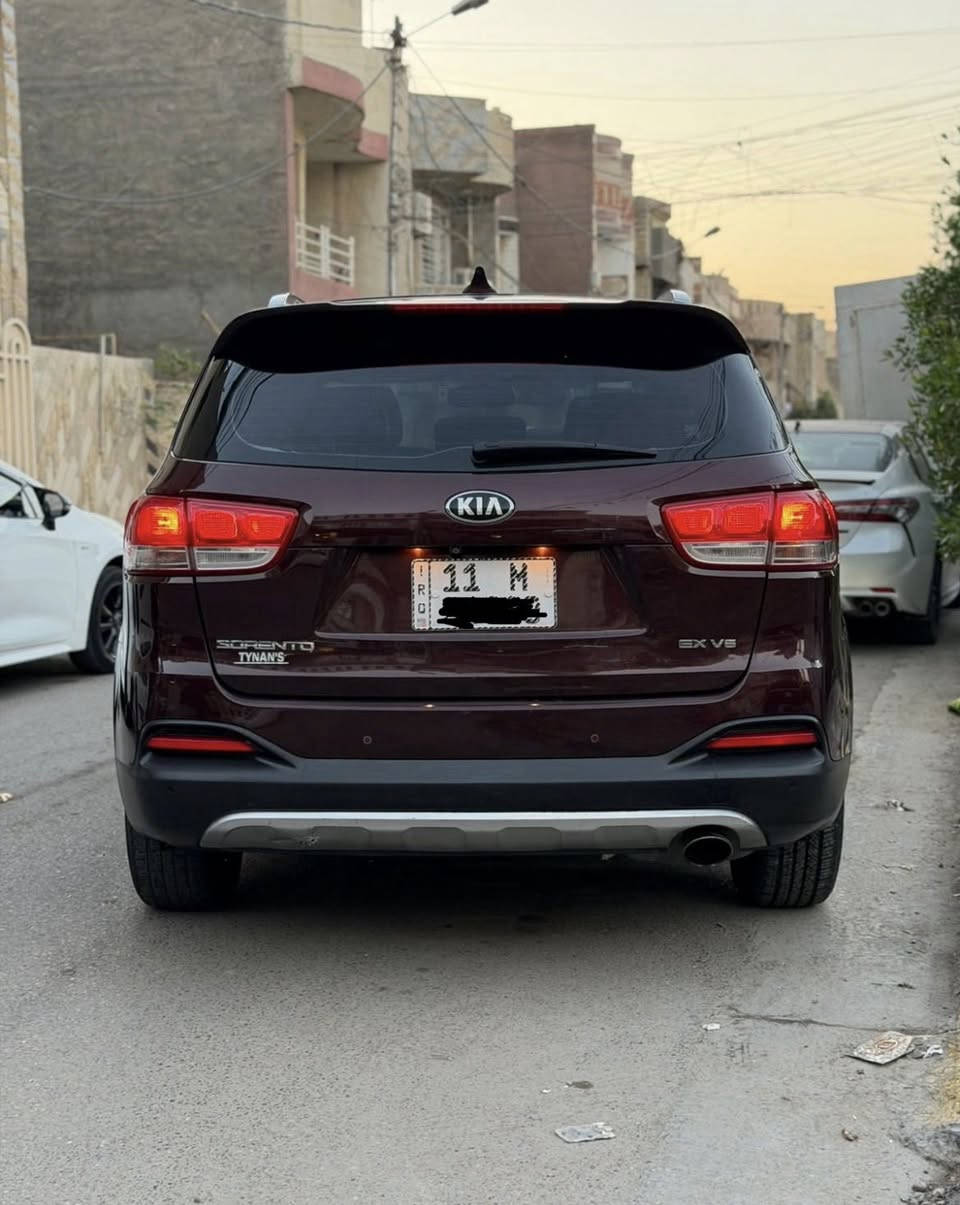السلام عليكم للبيع او مراوًس
سورنتو ٢٠١٦ رقم بغداد دولي وارد امريكي بيه جاملغ وباب فول مواصفات سياره نضيفه وعليها ادامه كامله المواصفات:
بصمه 
بنوراما 
شاشه جبيره
سته سلندر 
سبعه راكب 
ثلاث قطع تبريد
ترحيب بل يدات
تدفئه بل كشنات
كشنات جلد
ويل كب كروم
اربعه جام اوتو
كشن السائق والصدر كهربائ
دفع رباعي AWD
اشاير بل مري 
مري شفط 
رادرات
بردات خلفيه
لايتات زنون 
حساسات
نظام ايكو وسبورت ونورمل
صندوق ذكي ينفتح عند الاقتراب 
السعر ١٧٠ للاستفسار (***********)

