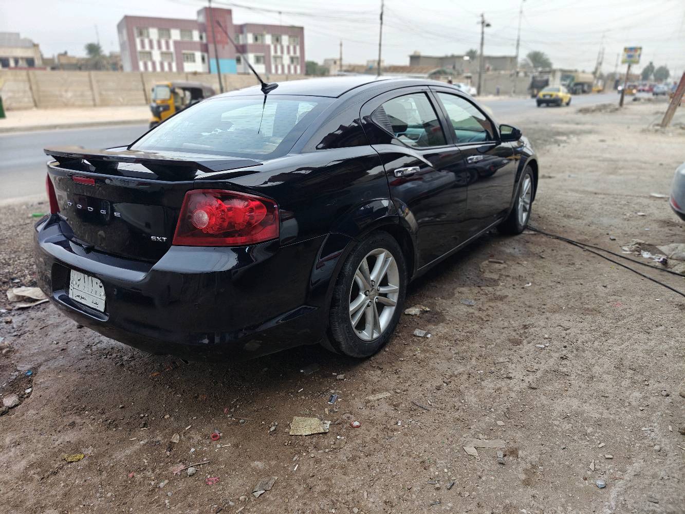 السلام عليكم دوج افنجر موديل 11 فئة Sxt فوول محرك 3600 كير ومكينة خير من الله سيارة بلادية كهربائياتها بلادية شرط جطل واحد مابيها وكلشي بيها شغال التبريد منضومة جديدة مصبوغه للجمالية من الجراد اول صبغة ألها  بدون دواخل وشرط بدون دكة جاكوج مواصفات السيارة فتحة بالقمارة هيترات بالمري تدفئة بالكشنات كرسي السايق كهربائي شاشة اعطال كروز سرعة تحكمات استيرن السعر 78 وبيها مجال للطيبين ***********