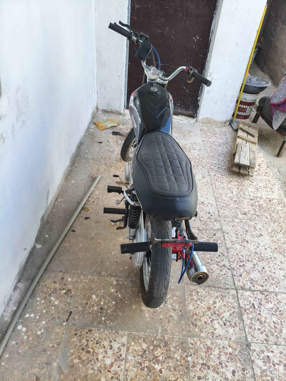 سلام عليكم دراجه للبيع كامله اوراق ومحتاج واريد ابيع
موضحه بل صور الي ياخذه يرتب بيه بل يعجبه وهيه كامله يعني كل نقص ما بيه سعره 850 وبيه مجال بسيط للشراي
رقمي *********** ومتواجد واتساب وخاص ونتصال وانه بخدمتكم مكاني ميسان كميت
