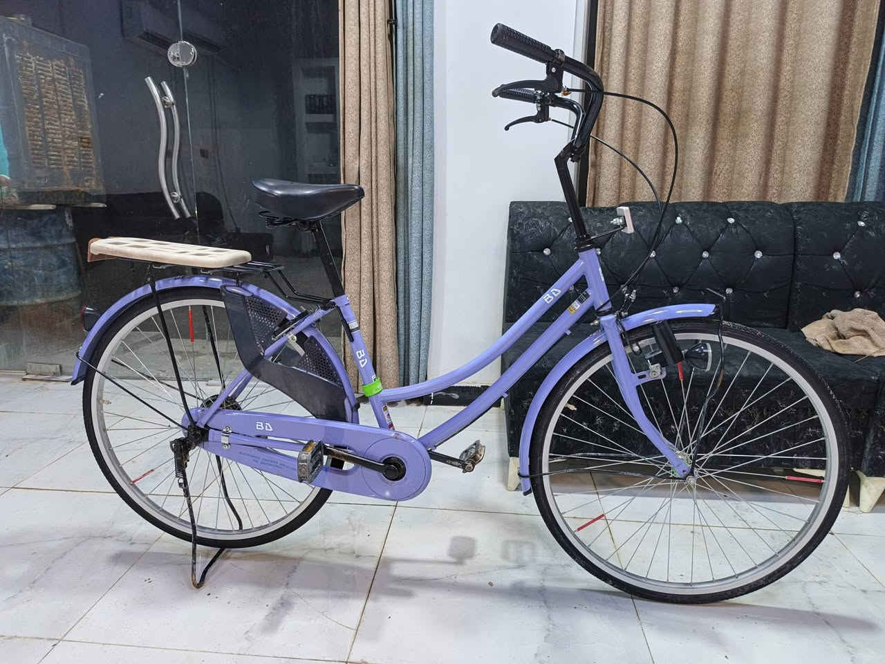 السلام عليكم شباب بايسكل للبيع نضيف موديل 21 السعر 145 وبي مجال 
مكاني نجف حي النداء 
‏‪***********‬‏
