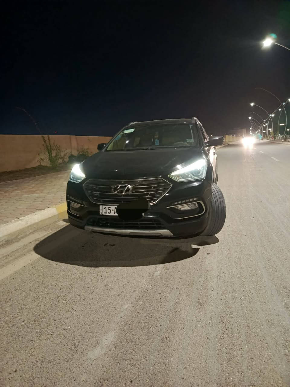 سلام عليكم 

سنتافيا 

2017 

امريكي 

محرك 4 سلندر 

نضام ايكو عادي سبورت 

كشن كهرباء 

تحكم ستيرن جهتين 

سويج شخاطه 

ضرره قطعتين بامريكا كلش بسيط 

بل عراق قطعتين صبغ فقط 

ترهم مراوس حسب القناعه 

مكان السياره رمادي 

سعر السياره 145 بيه مجال شي بسيط 

***********
