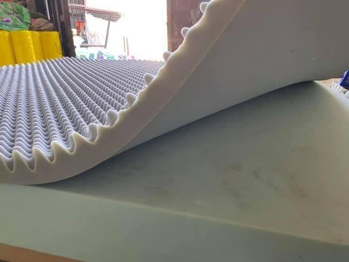 اللهم صل على محمد وال محمد 
وصول دواشك جرباية نفرين ماركة طبي اصلي درجة اولى 
القياسات 
150*200
160*200
180*200
ضمان حقيقي خمس سنوات 
العنوان المدحتية مقابيل دائرة الزراعة بإدارة عادل الرويعي مجمع الروان للمفروشات ***********
