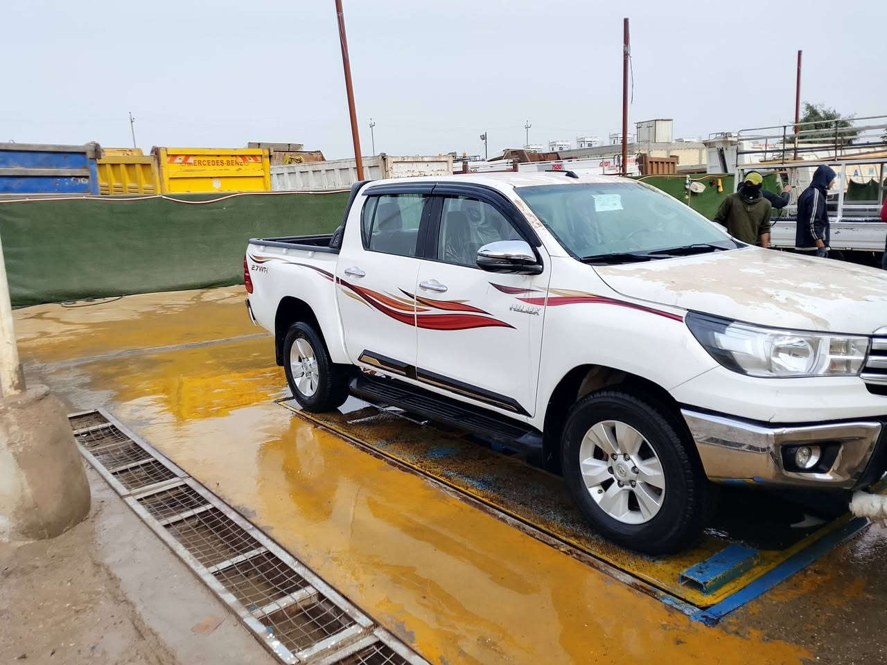 السلام عليكم 20 رقم قادسيه سياره حلوه وجديده سعر السياره مناسب عنوان السياره بغداد رجاء اخوان مكلف بالنشر رقم صاحب السيار***********
