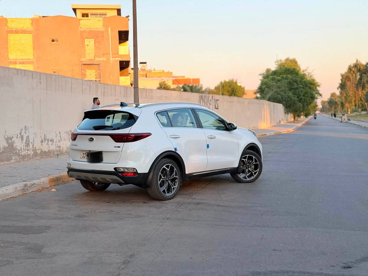 السلام عليكم
سبورتج جيتي لاين2021خليجي مكفولة  من الصبغ
رقم بغداد بااسمي سنوية مجددة الى 2031
هزة جديدة بشهر السابع ٢٠٢٨ تخلص
مكينة كير صدر مكفول على وضع الشركة
عداد المسافه 70   الف كيلو
مواصفاتها
شاشة كبيرة لمس
بصمه تشغيل+ابواب
تشغيل عن بعد
شفتات ستيرن
اوتو هولد
مري شفط واشاير مري
تشغيل عن بعد
ويل كروم قياس ١٩
بانوراما
دركة ختم جي تي لاين
بجم زنون 
بك لايت ليدات
شاحن وايرليس 
كشناات كهرباء 
كشنات جلد
حساسات اماميه خلفيه 
سايد بريك بصمه
جنطه كهرباء
قطعتين تبريد 
السعر 212وبيها مجال بسيط
للاستفسار الاتصال 
***********
مكان السيارة بغداد

