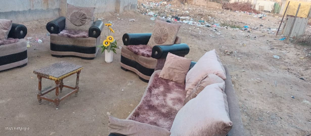 سلام عليكم تخم 5قطع للبيع السعر 500 اي ستفسار دكو عل رقم ***********
