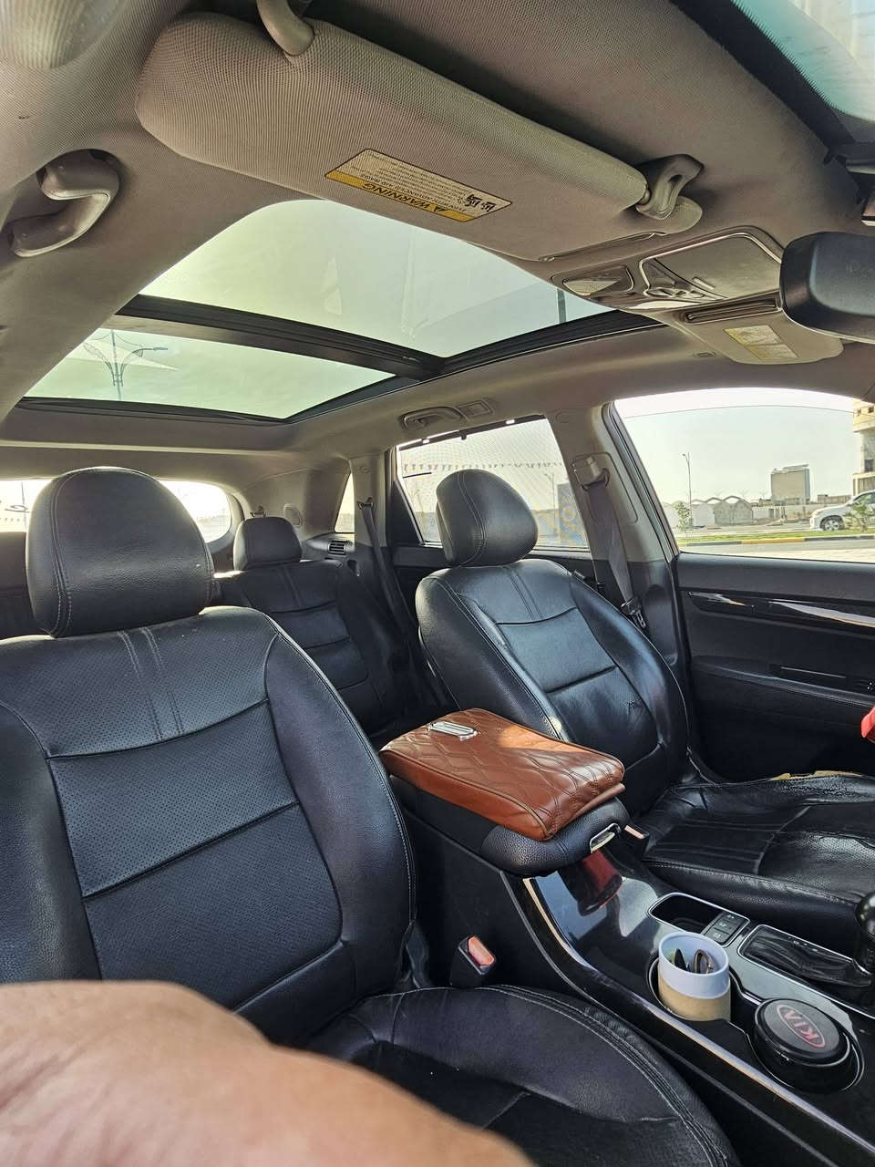 سلام عليكم سورنتو2014 وارد امريكي ضربه خفيفه فول موصفات 6سلندر3300 اس اكس يعني فول واحد على واحد مواصفات كامله شاشه كامره خلفيه جنطه كهرباء 7راكب كشنات كهرباء تبريد كشنات وتدفئه كشنات 3قطع تبريد مال جناي يعني مال بيت سعر177 وبيه مجال متواجد على الوتساب ***********
